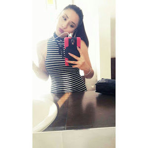 Meet your Posher, Claudia